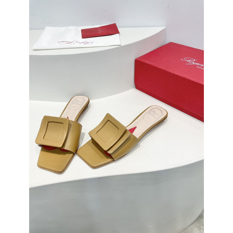 roger u1u1er covered buckle leather mules dark beige
