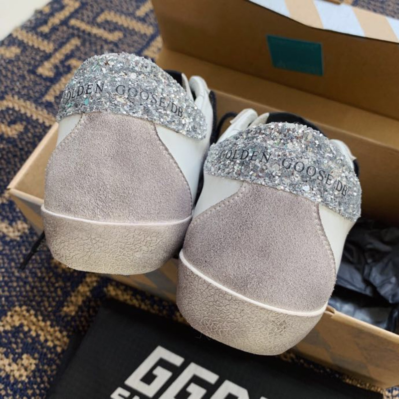 golden goose men’s S*per-star sneakers with silver star