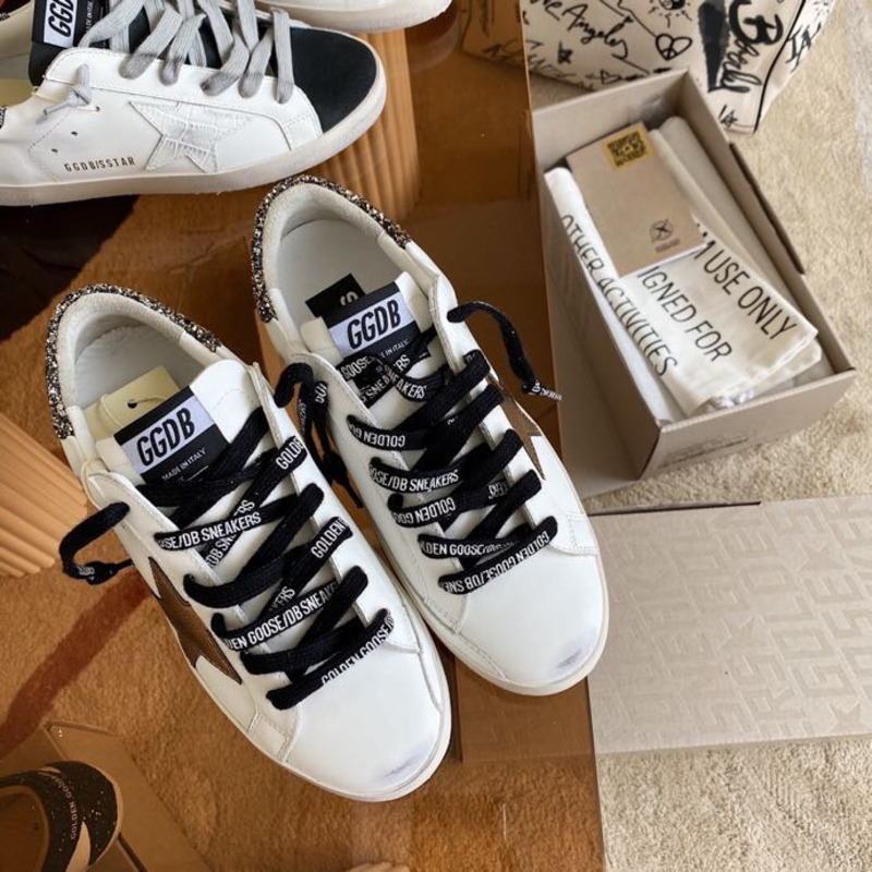 golden goose men’s S*per-star sneakers with golden star and leopard print heel tab