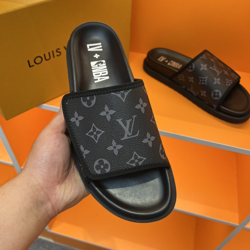 l**is V*t*n x nba miami mules black