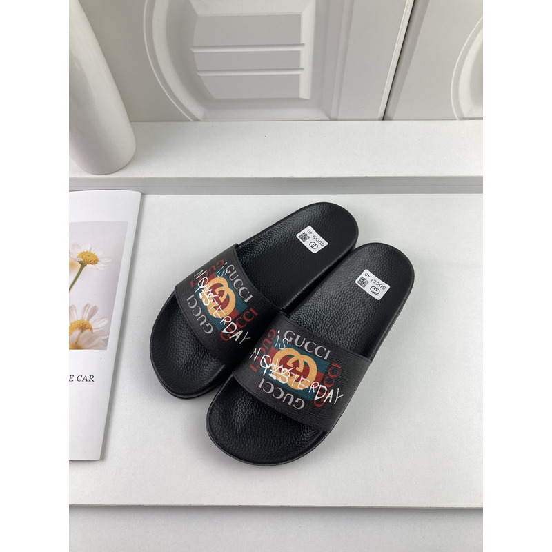 G*u*i sandal motif slide