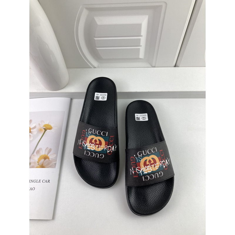 G*u*i sandal motif slide