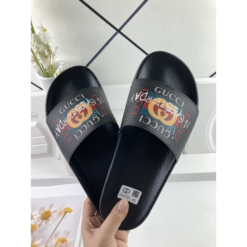 G*u*i sandal motif slide