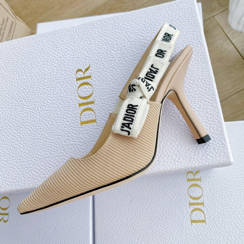 D*or j