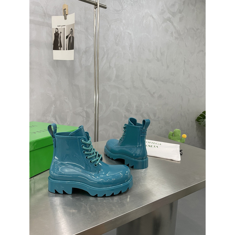 Bo*te*ga ve*ne*ta stride lace-up boots blaster