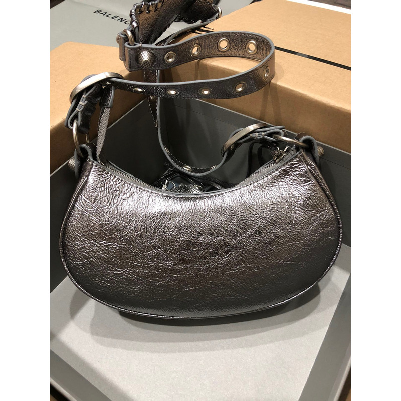 Ba*len*cia*ga le cagole leather shoulder bag black