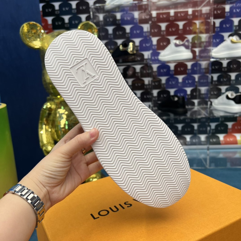 LV Men