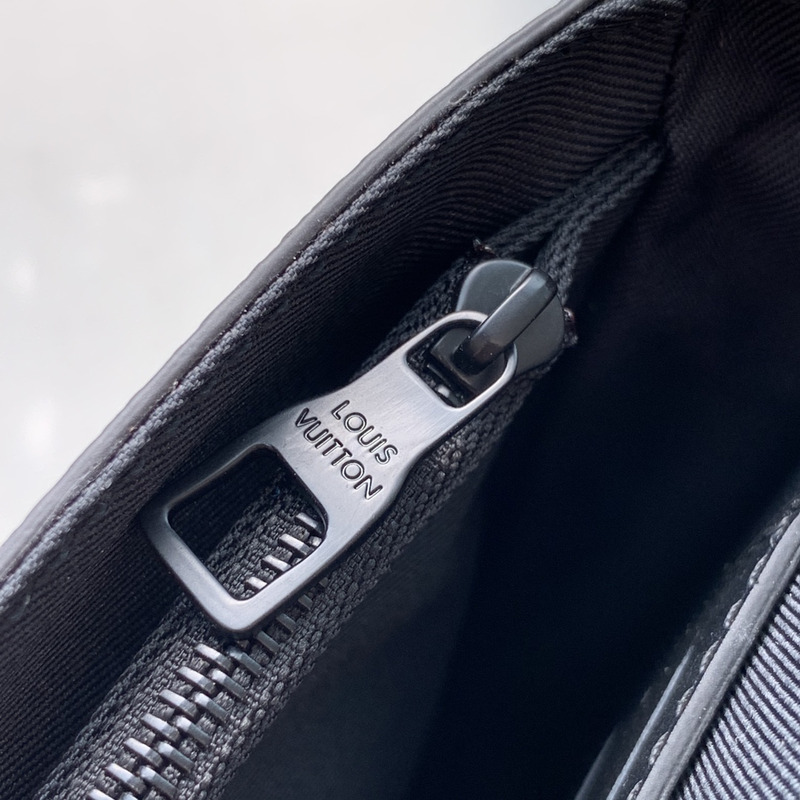 l**is V*t*n s lock monogram handbag
