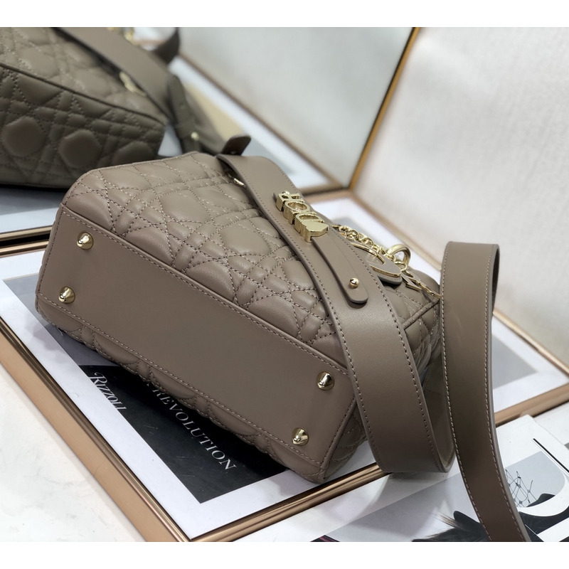 D*or medium lady D*or bag brown
