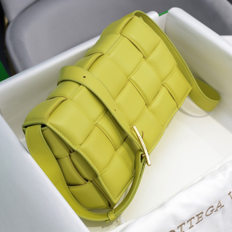 Bo*te*ga ve*ne*ta padded cassette leather shoulder bag yellow