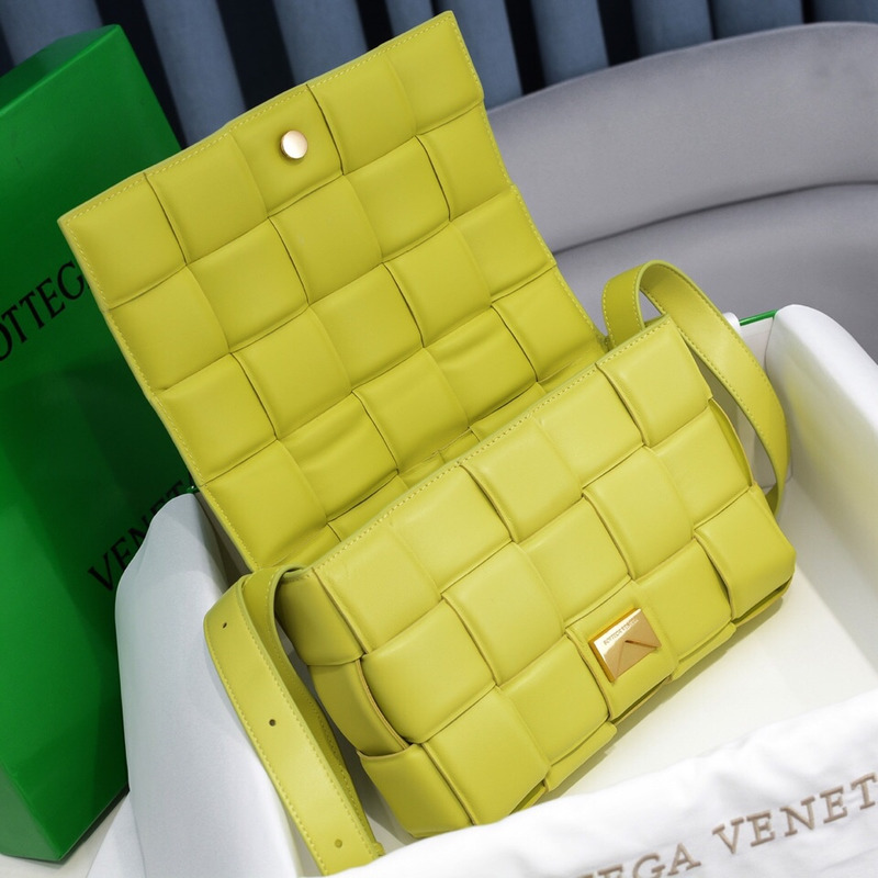 Bo*te*ga ve*ne*ta padded cassette leather shoulder bag yellow