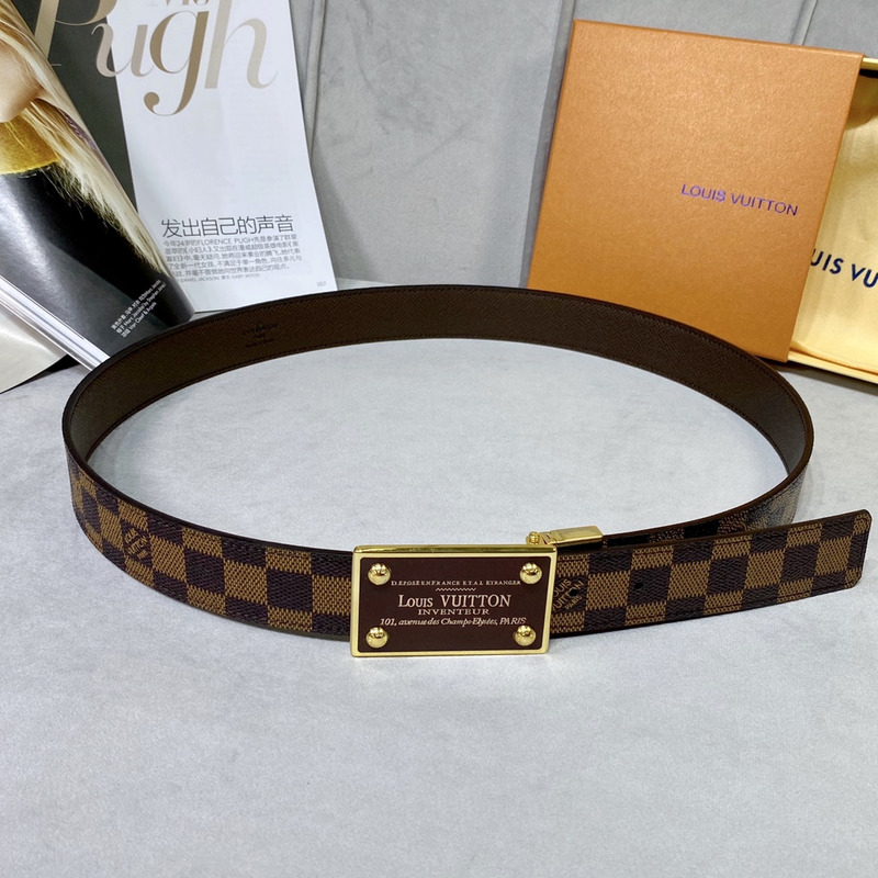 l**is V*t*n belt inventeur black logo