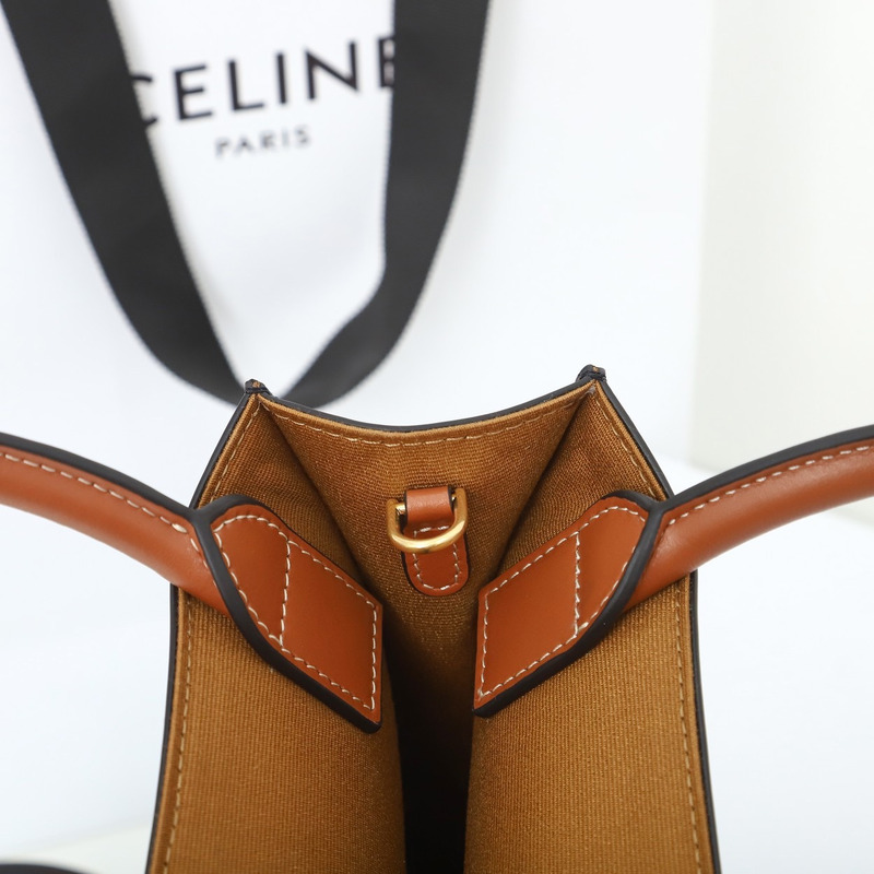 Ce**e triomphe small vertical tote