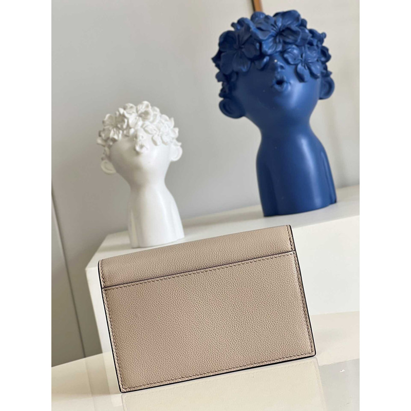 l**is V*t*n mylockme chain bag taupe