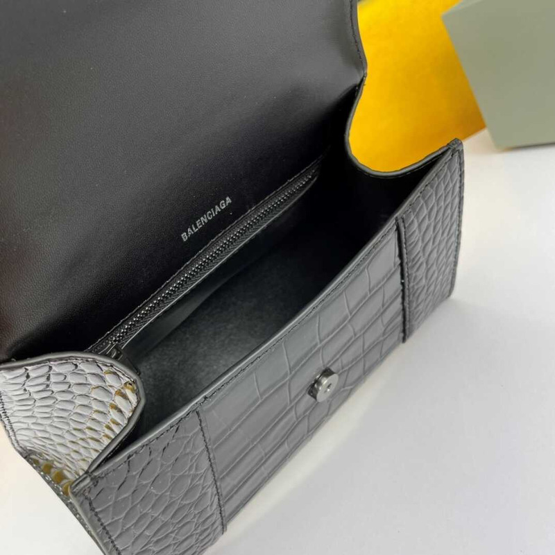 Ba*len*cia*ga hourglass s bag in crocodile-effect leather black