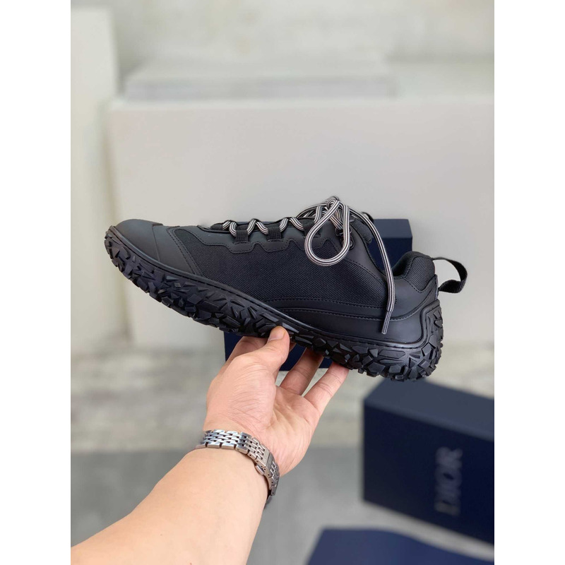 D*or b28 low top sneakers beige and black oblique black rubber