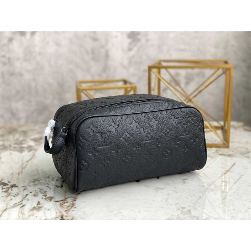 l**is V*t*n dopp kit taurillon monogram