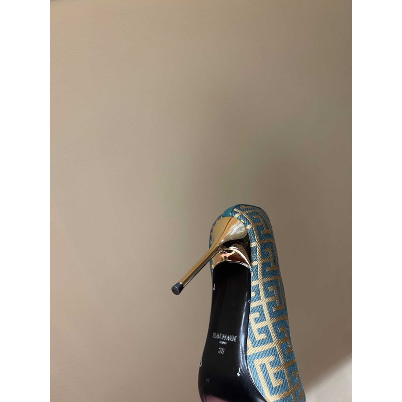 Balmain Logo Monogram Pointed Toe Pumps Blue&Yellow