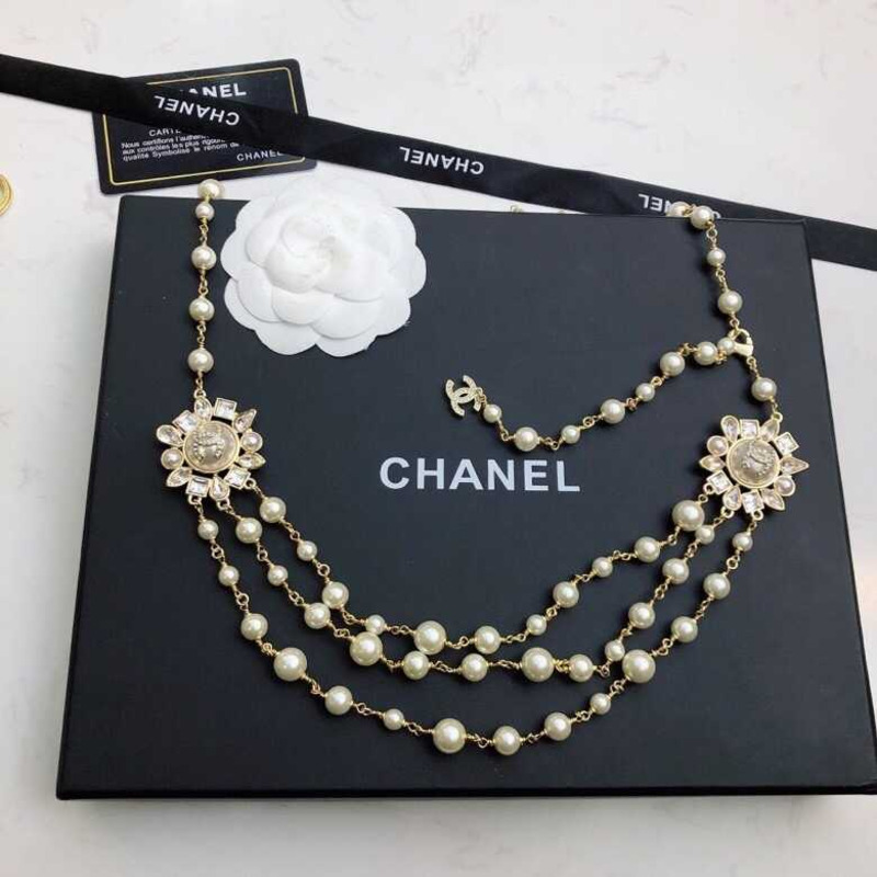 Ch*el long necklace gold pearl
