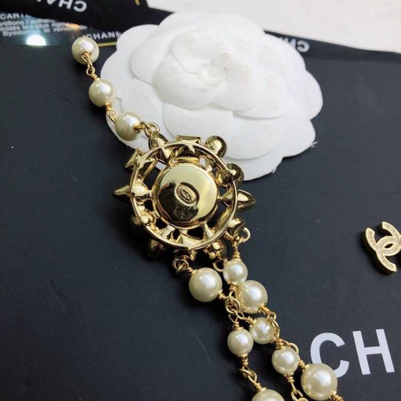 Ch*el long necklace gold pearl