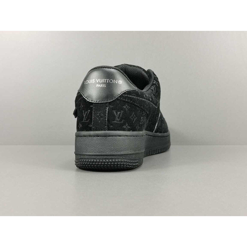 l**is V*t*n x air force 1 low triple black