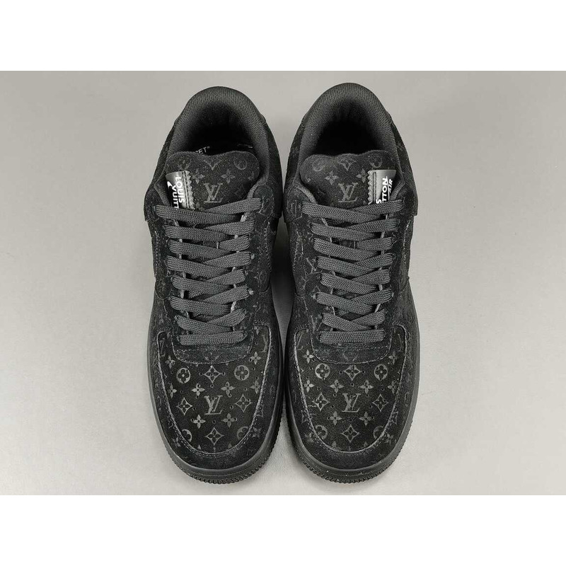 l**is V*t*n x air force 1 low triple black