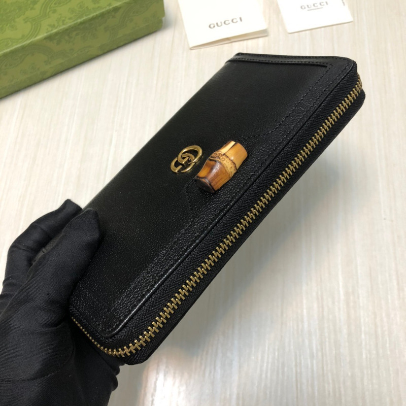 G*u*i diana continental zip around leather wallet black