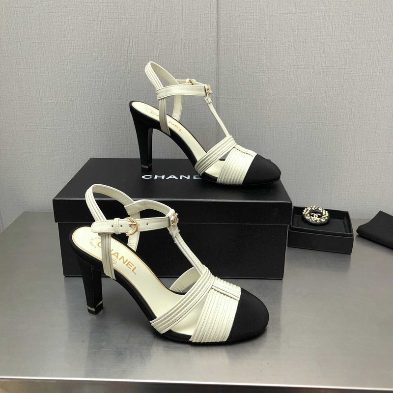 Ch*el lambskin & grosgrain black white