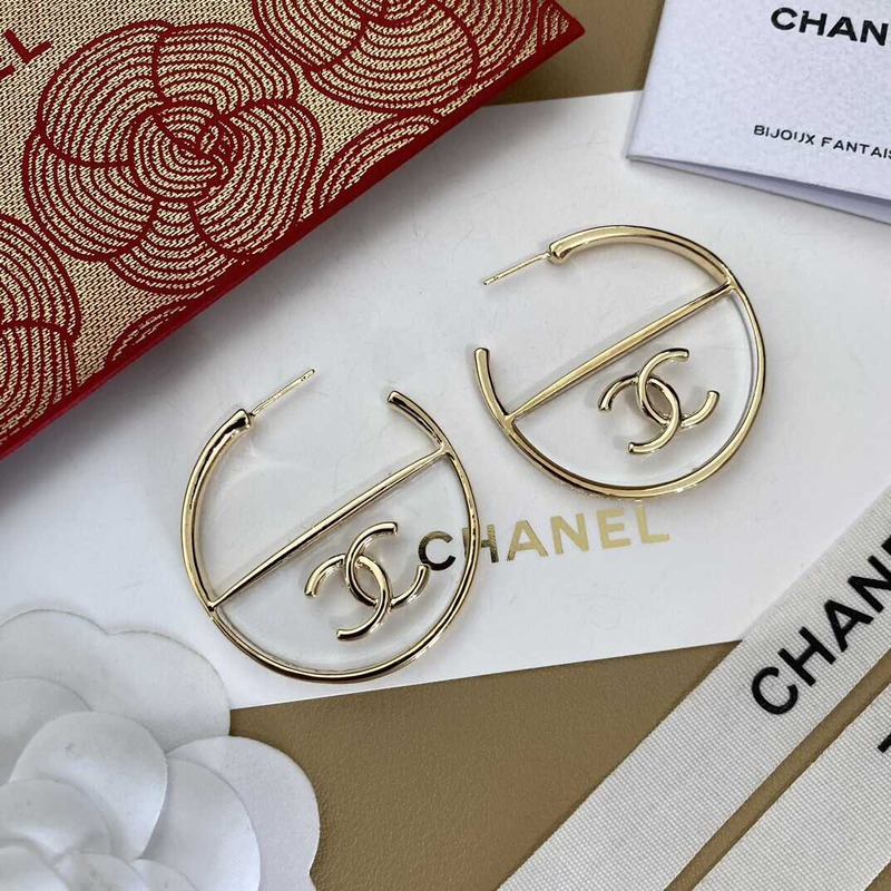 Ch*el hoop earring gold