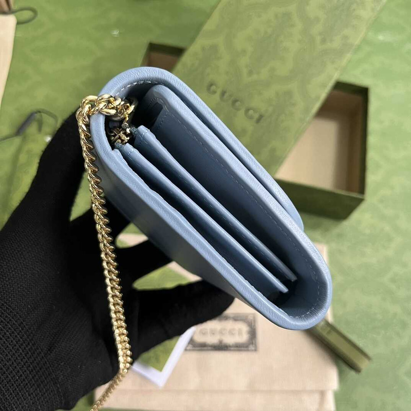 G*u*i blondie medium wallet on chain blue