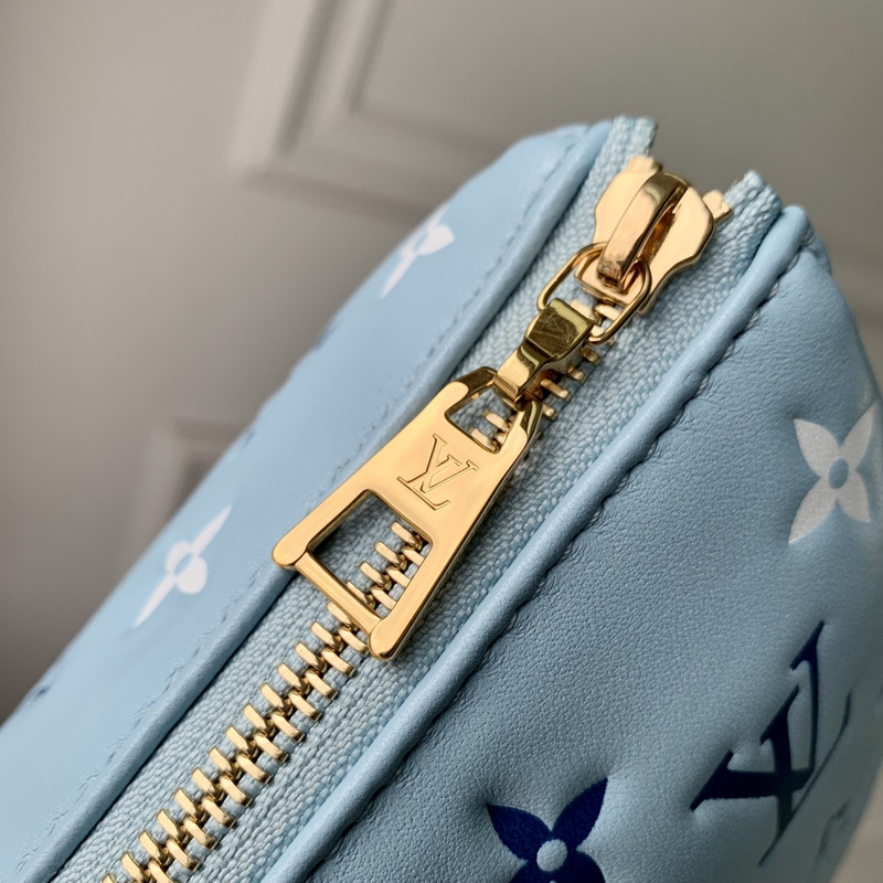 l**is V*t*n lv by the pool coussin pm blue