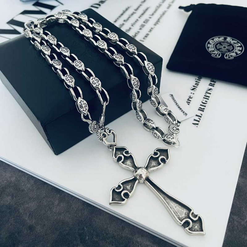 Ch*0me heart spade cross large cross llower-shaped necklace