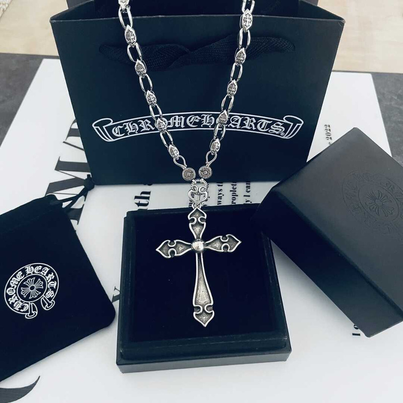 Ch*0me heart spade cross large cross llower-shaped necklace