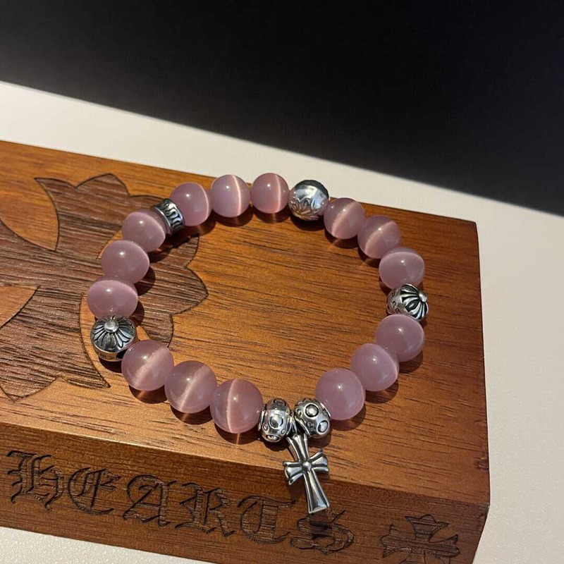 Ch*0me He**ts bead bracelet