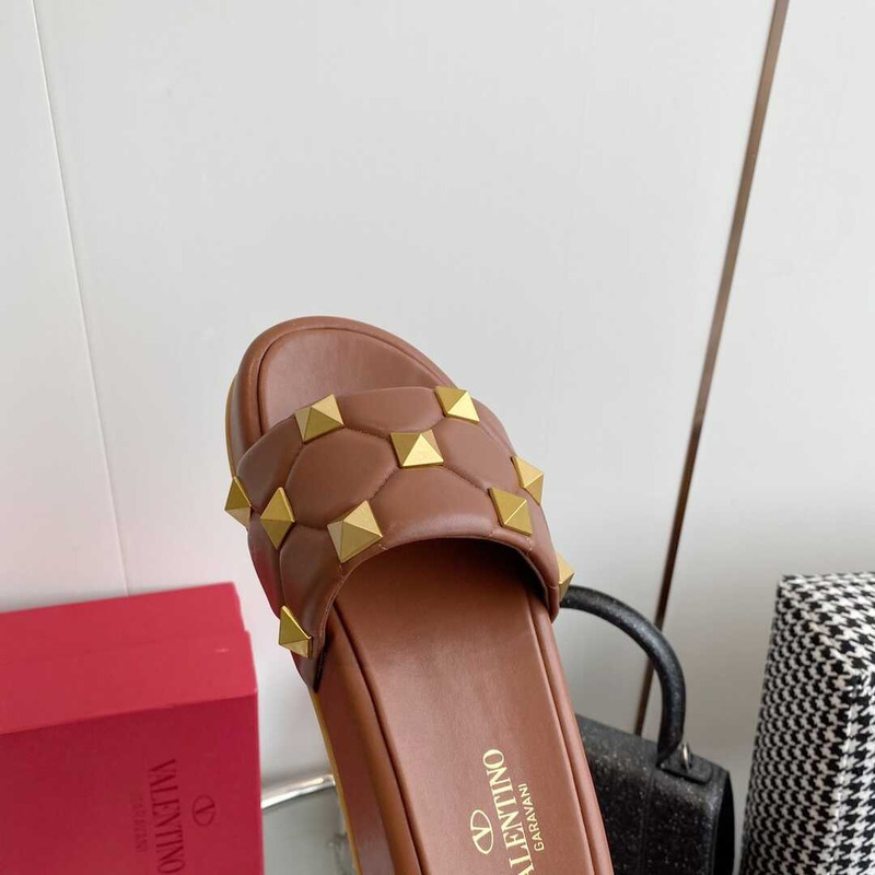 Valentino Garavani Roman Stud Leather Platform Sandals Brown