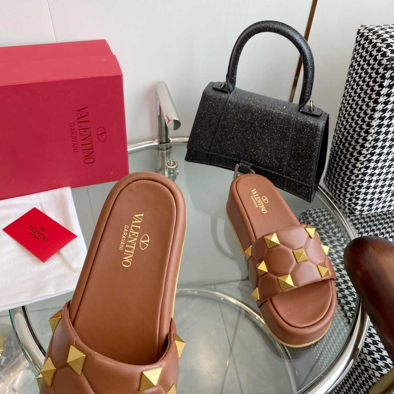 Valentino Garavani Roman Stud Leather Platform Sandals Brown