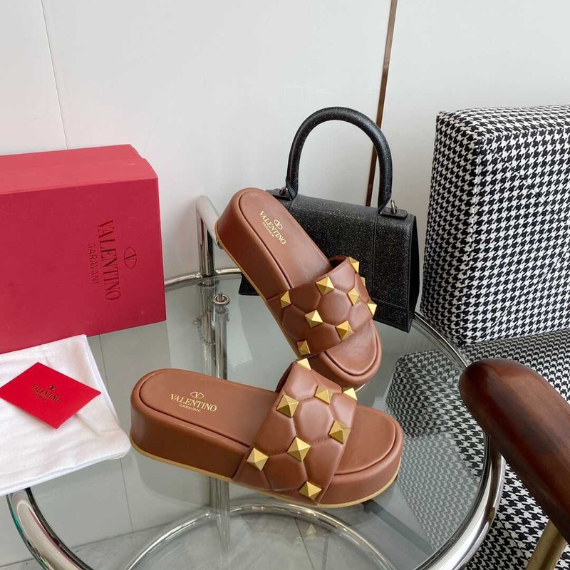 Valentino Garavani Roman Stud Leather Platform Sandals Brown