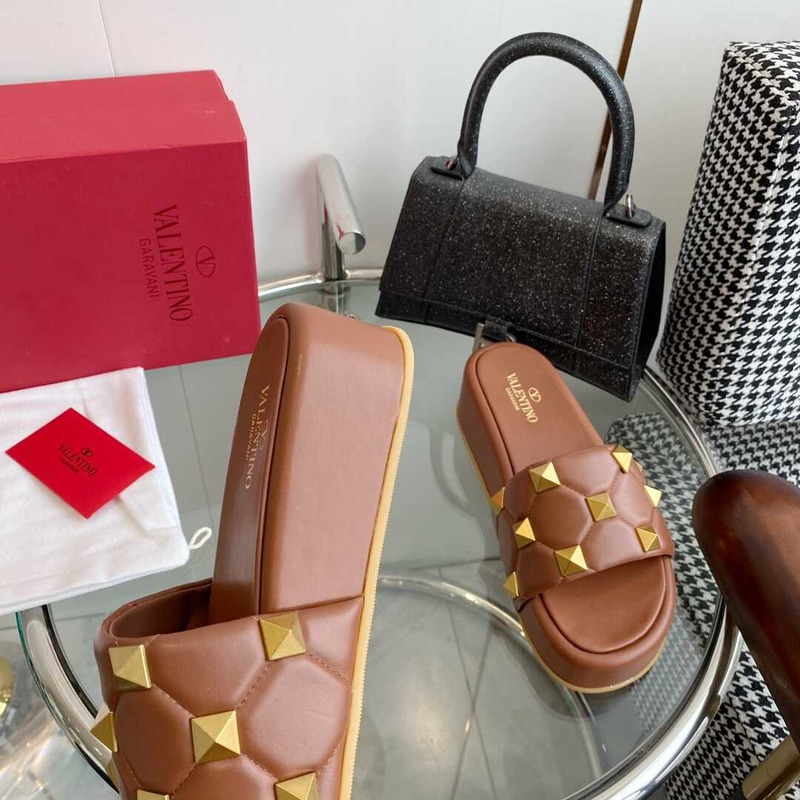 Valentino Garavani Roman Stud Leather Platform Sandals Brown