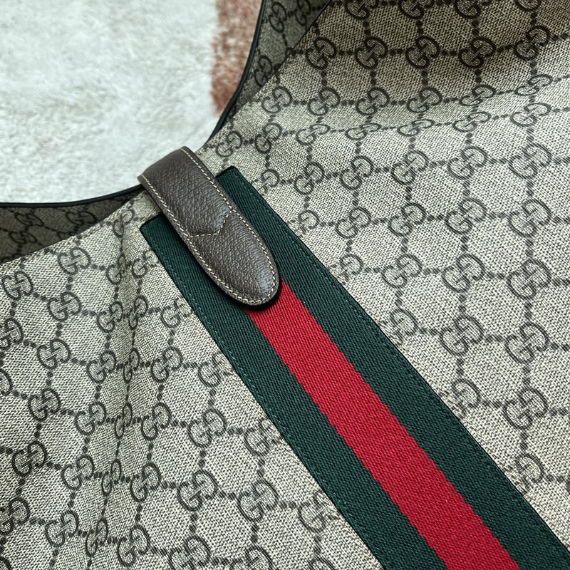 G*u*i ophidia presbyopic half-moon bag
