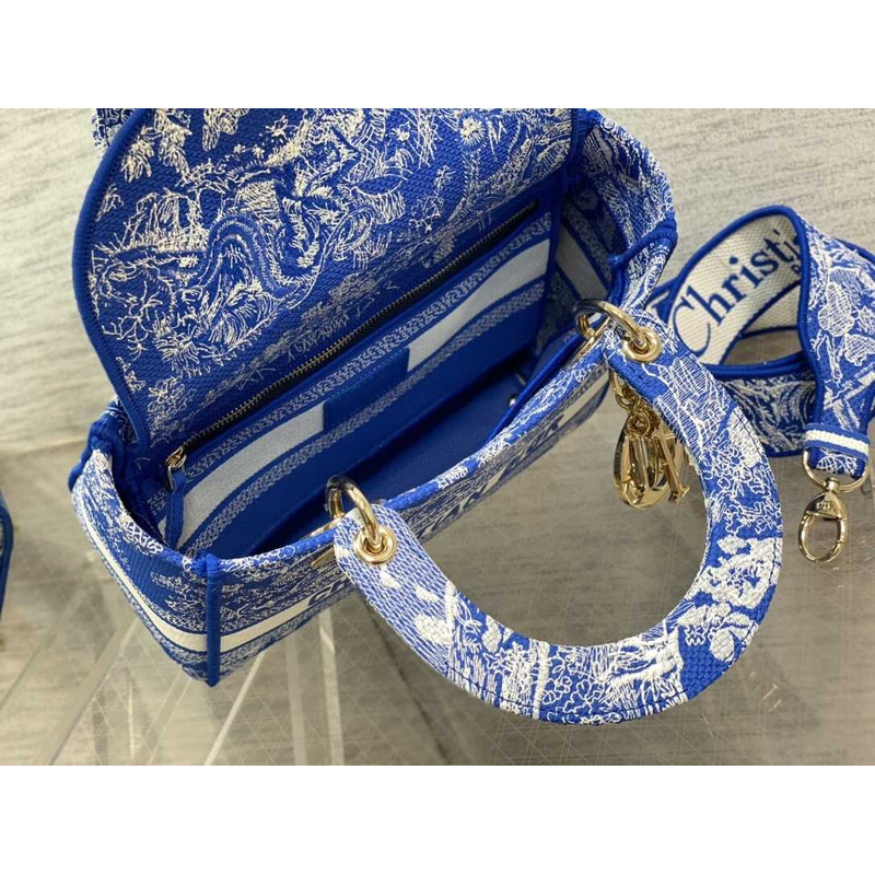 D*or medium lady d-lite bag embroidery blue and white