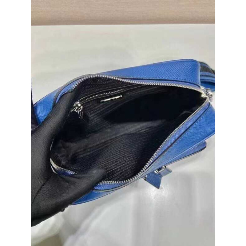 Pra*a saffiano logo embossed leather shoulder bag blue