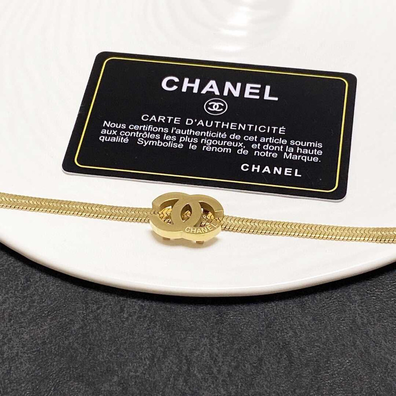 Ch*el snake bone necklace gold