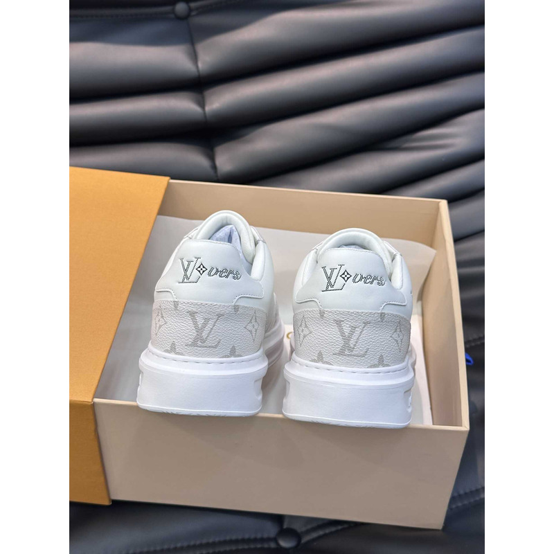 l**is V*t*n printed pattern trainer sneaker with logo white