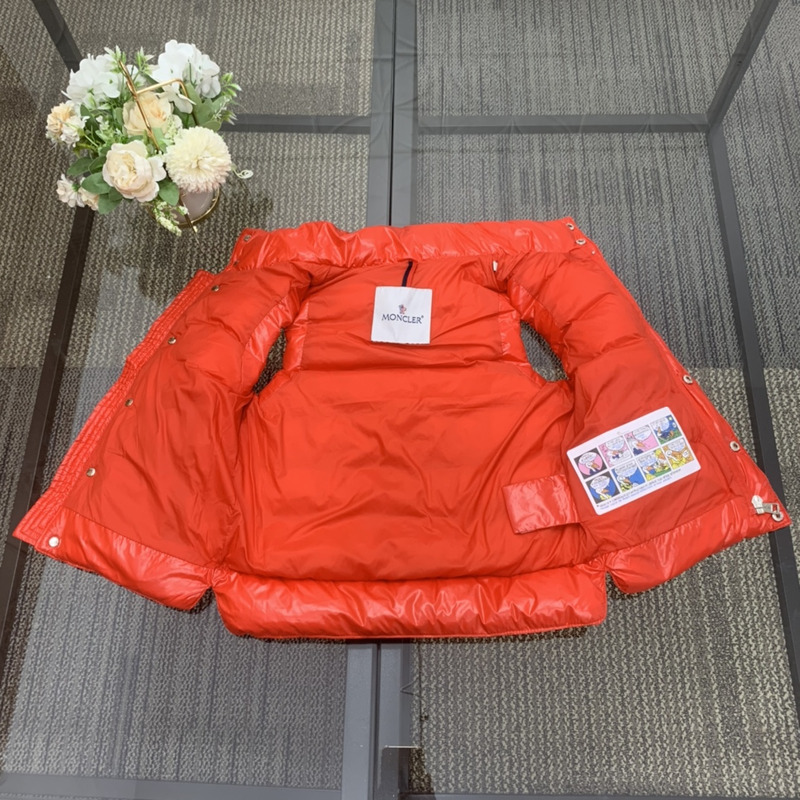 Moncler Kids Bormes Down Vest Red