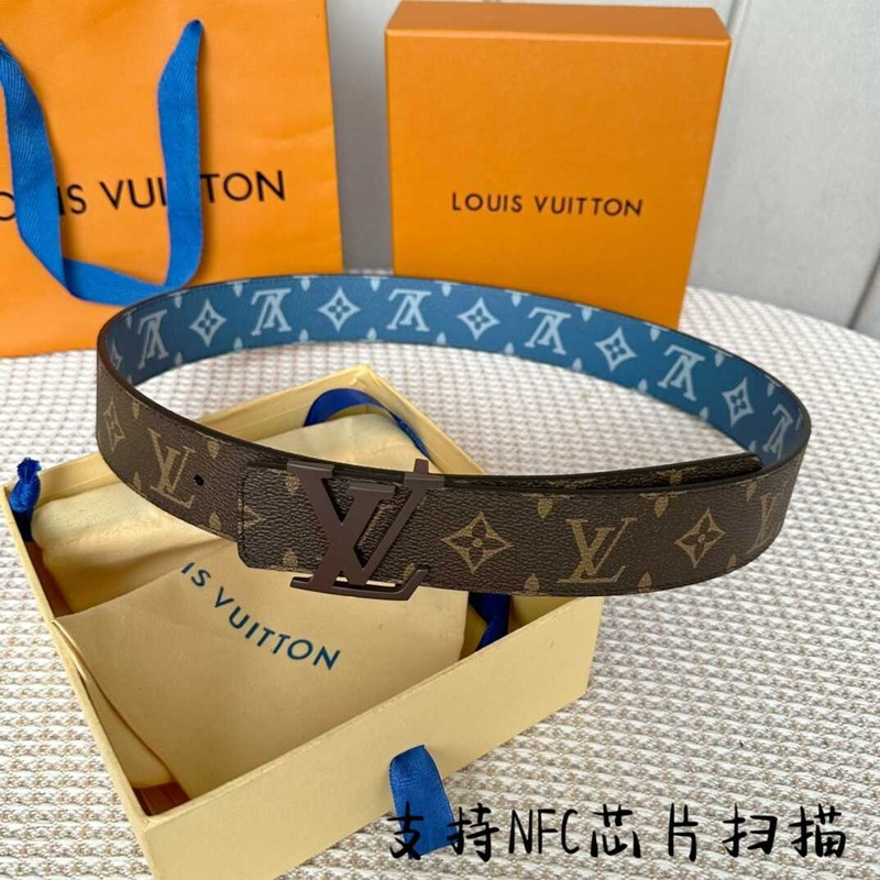 l**is V*t*n initiales 40mm reversiblet with brown lv initials buckle monogram canvas/blue