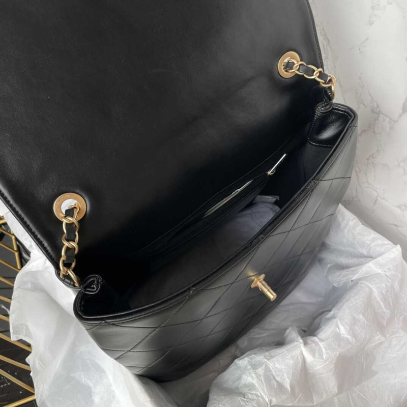 Ch*el maxi hobo bag calfskin black