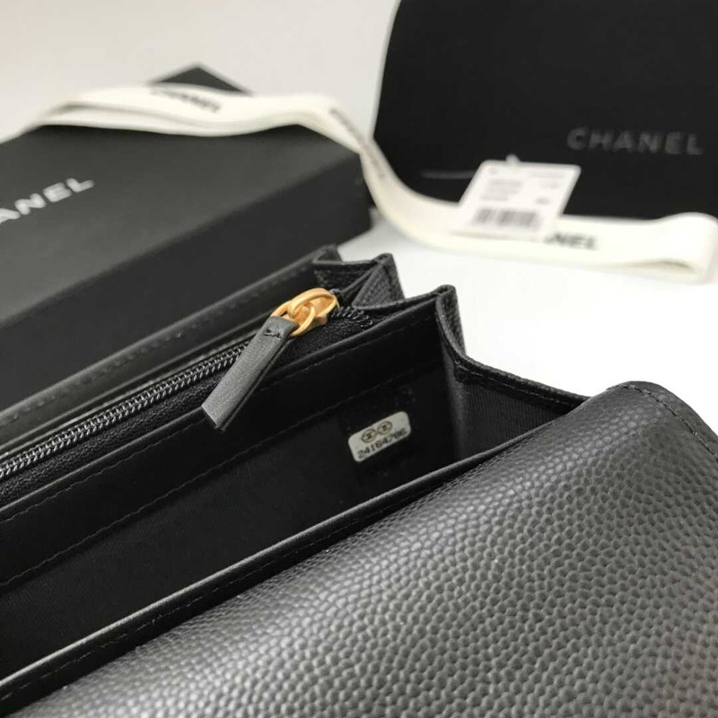 Ch*el caviar quilted large boy gusset flap wallet