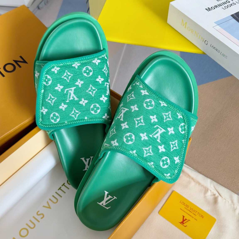 l**is V*t*n miami mule monogram green