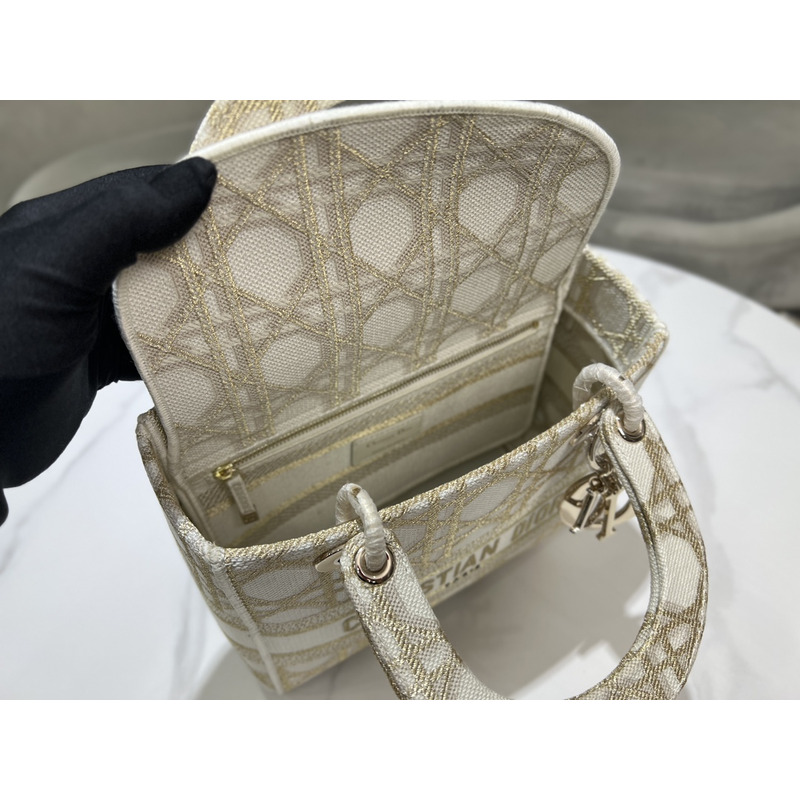 D*or medium lady d-lite bag white and gold-tone macrocannage embroidery