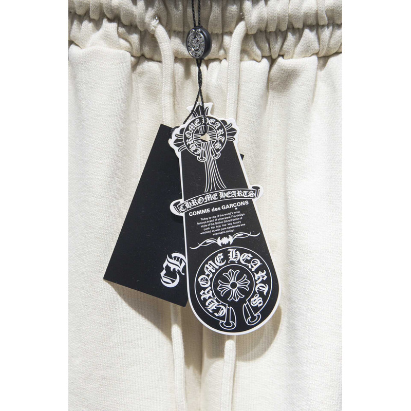 Ch*0me heart  embroidered cotton shorts white